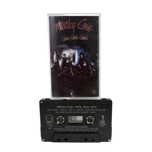 MOTLEY CRUE - GIRLS, GIRLS, GILRS